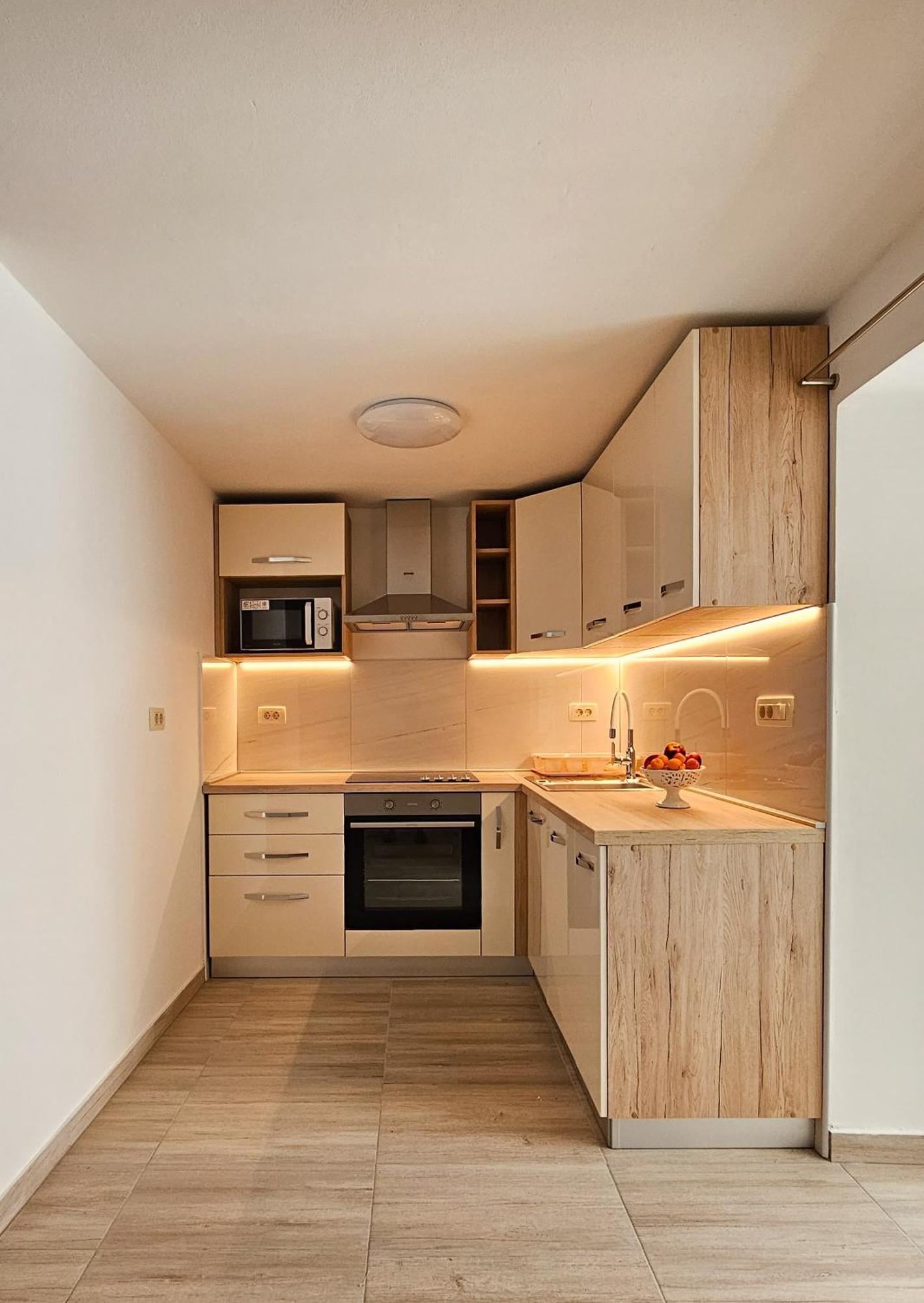 Apartman Petra Vrh  Eksteriør billede