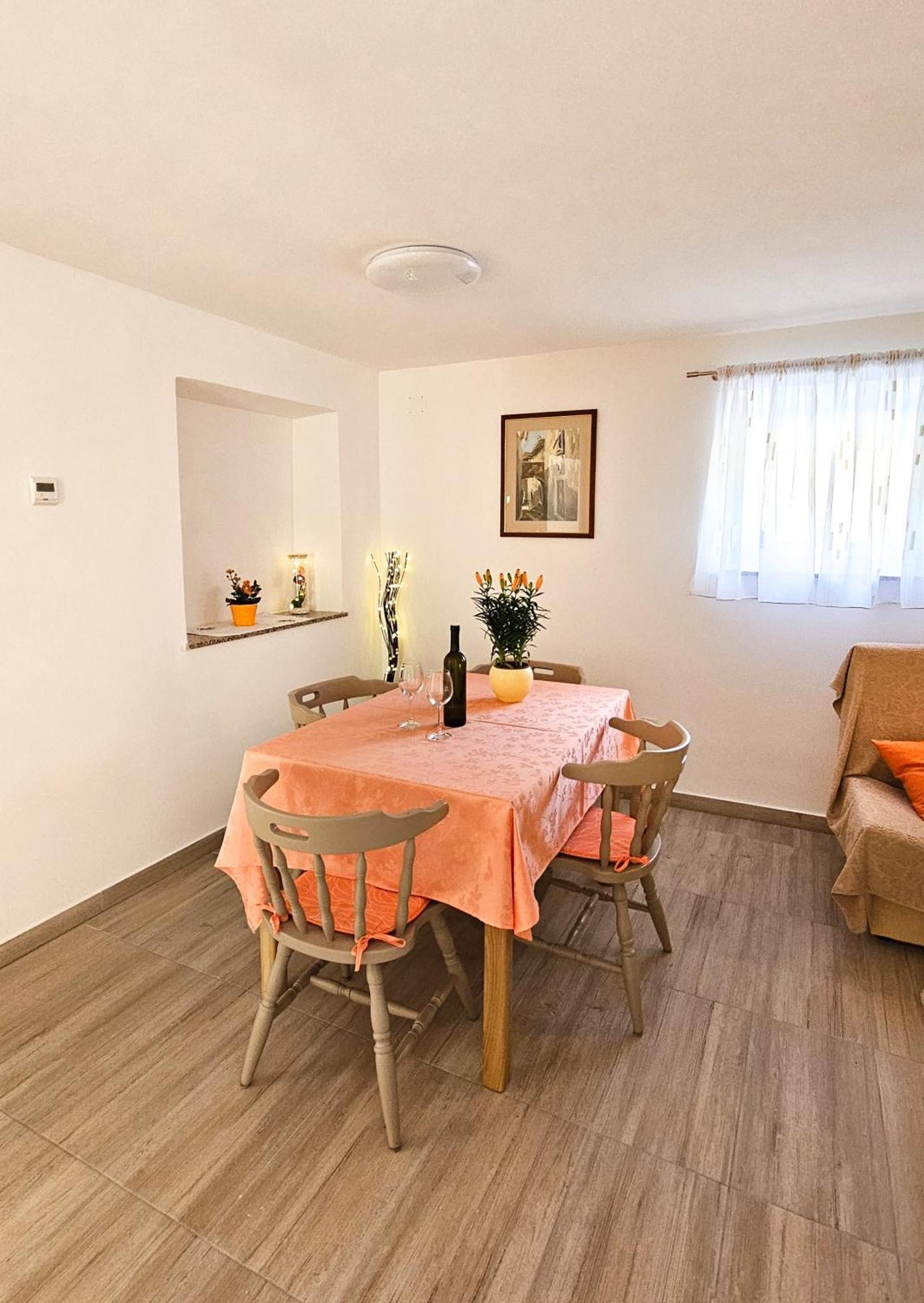 Apartman Petra Vrh  Eksteriør billede